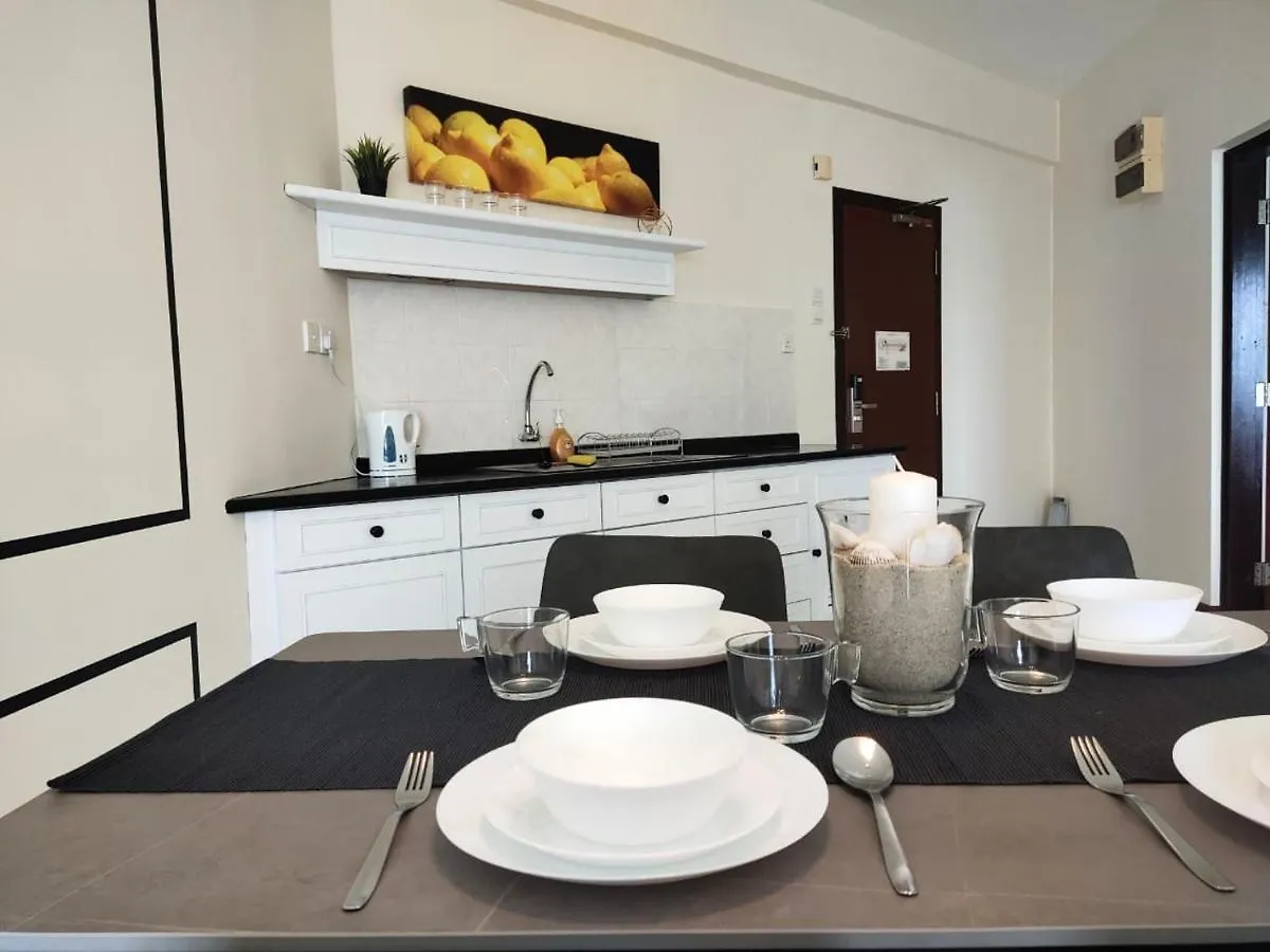 Seaview Suite At Rainbow Paradise 탄중붕가
